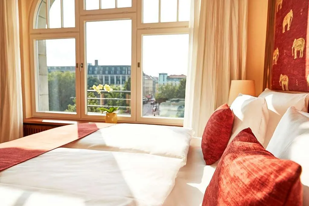 Hotel Orania.Berlin